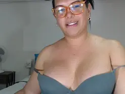Amateur Nude Webcam of latinaflower_ts