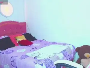 Cam4 Adult Webcams of lauracollingsss