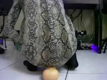 Chaturbate Live Porn of lisasssonly