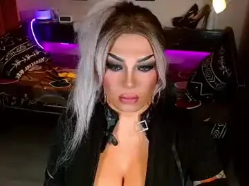 Chaturbate Free Porn Cam of imurwildtruequeen