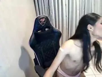 Chaturbate Live Sex Cam of urasian_prettychen