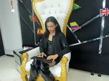 Chaturbate Adult Video Chat of aisha_hotts777
