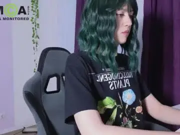 Chaturbate Live Sex Cam of queenofwandss