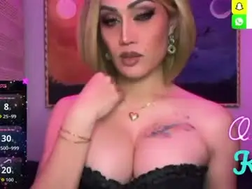 Chaturbate Live Sex Cam of alluring_gemini