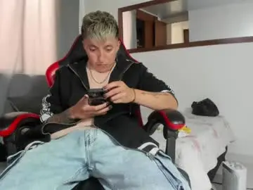 Chaturbate Free Porn Cam of boy_trans