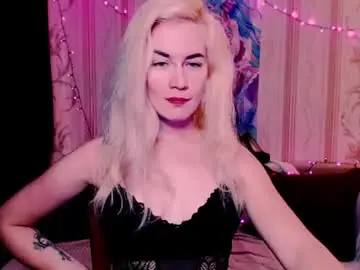 Chaturbate Free Live Porn of carinfox