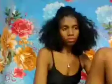 Chaturbate Live Sex Cam of ooooralaizafilizy