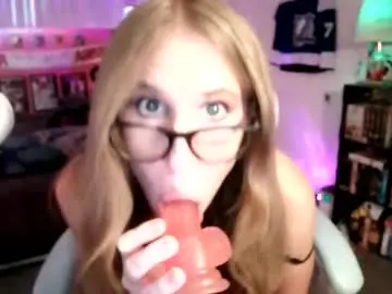 Chaturbate Adult Video Chat of wolfie_777
