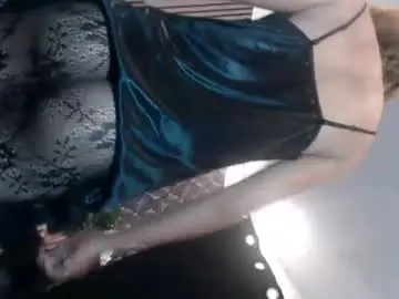 Chaturbate Free Live Porn of carlai_2