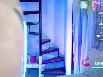 Chaturbate Live Sex of dannihotboy02