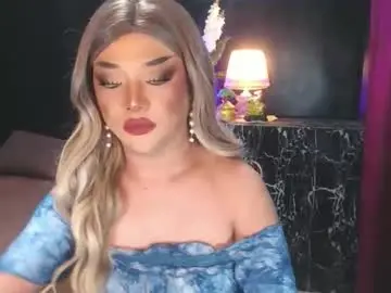 Chaturbate Adult Video Chat of hugecockchristine
