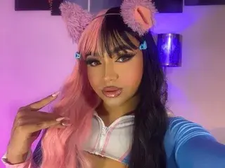 Streamate Watch Live Sex Cams of LittleAmbarhot