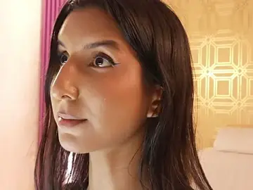 Stripchat Watch Live Sex Cams of Bella19_