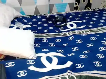 Stripchat Sex Cam of Trish_CurveCock