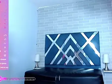 Stripchat Live Sex Cam of Raven_Doll19