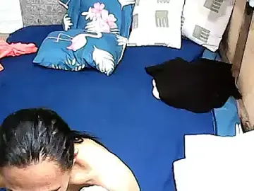Stripchat Sex Cam of xxhottinybabe