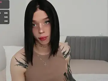 Stripchat Live Sex Cam of Dasha_WEYT