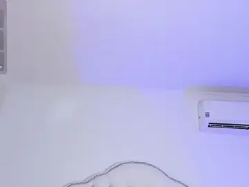 Stripchat Free Porn Cam of Aleexiiaa