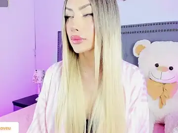 Stripchat Free Porn Cam of ale_lovee