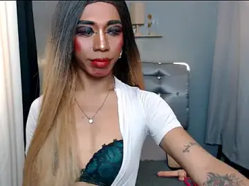 Stripchat Free Porn Cam of TsBlackHORSECOCKcalix