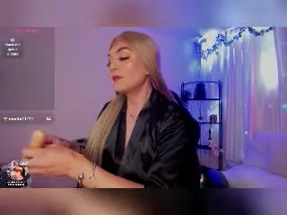 Xlovecam Best live sex cam show of KarolElegance