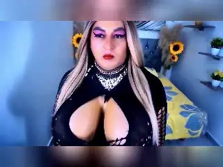 Xlovecam Sex Cam of CamilaBigCock